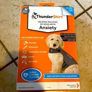 Thundershirt for dog with anxiety & ect. Size-M . Brand new still in box